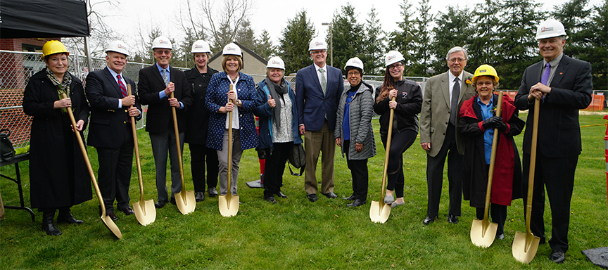 Learning Commons groundbreaking with trustees, benefactors and Governor Inslee