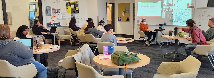 students and faculty in the Writing Center